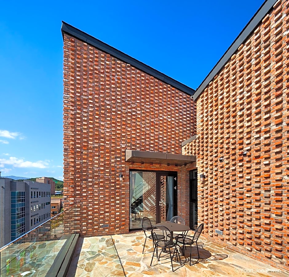 Gangneung Boutique Hotel Bombom