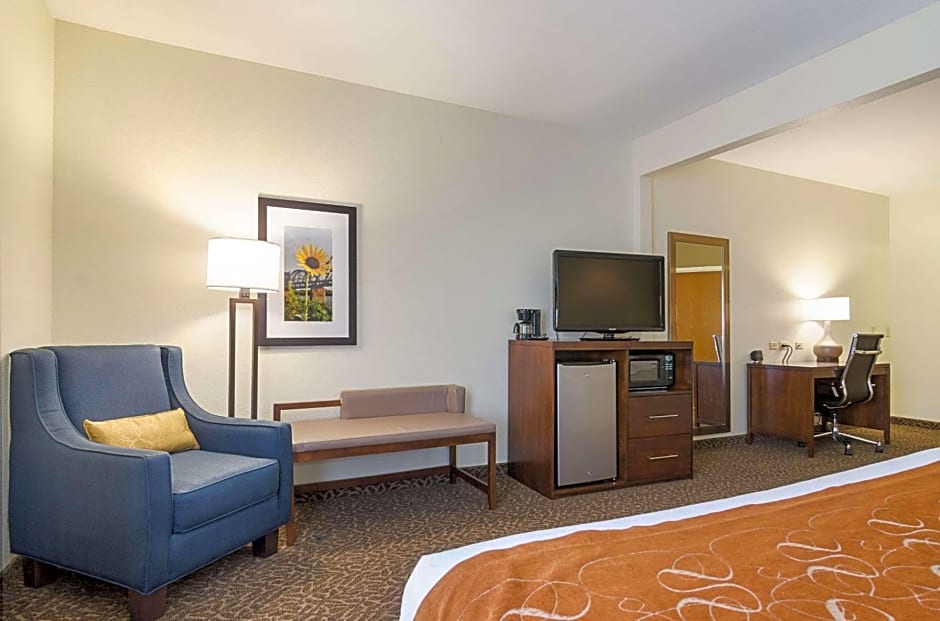 Quality Suites Springdale West I-49