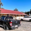Outback Quarters Motel Hay and Restaurant