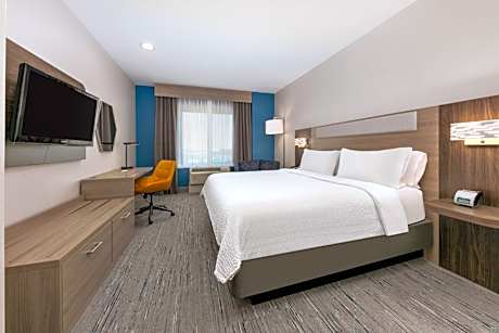 King Suite with Mobility Accessible Tub - Non-Smoking