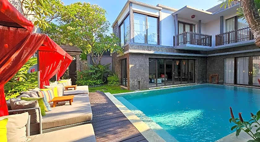 Seminyak Icon - by Karaniya Experience