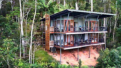 Ecoasis Mami Wata Retreat