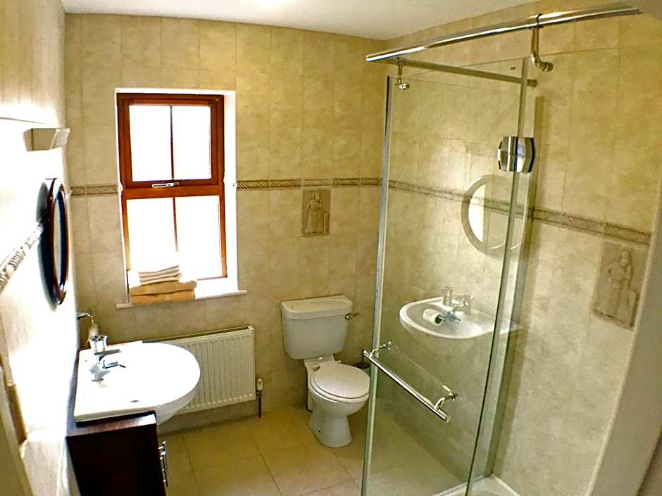 Álaind Lodges, Sneem