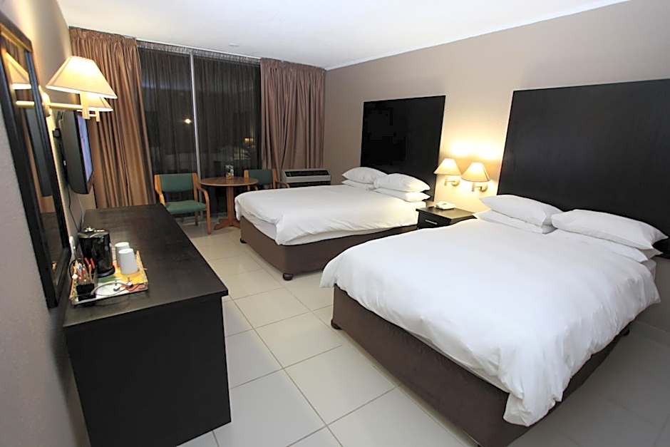 Wilderness Beach Hotel