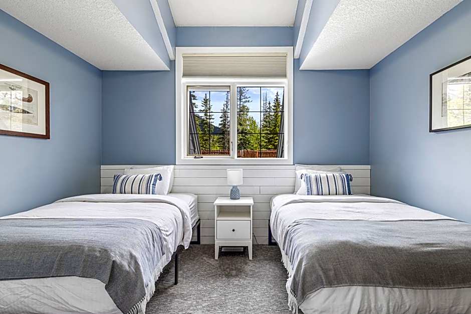 Mystic Chalet managed by Little Sister Getaways