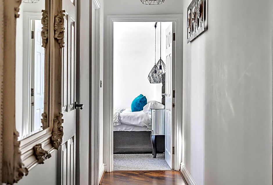 Pochin House Collections