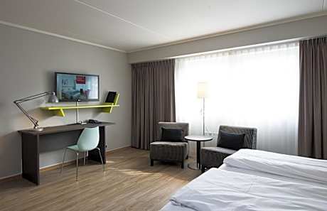 One-Bedroom Family Room