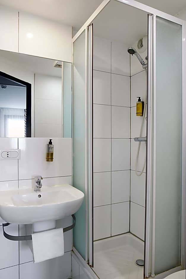 Hotel-Restaurant Isidore Nice Ouest