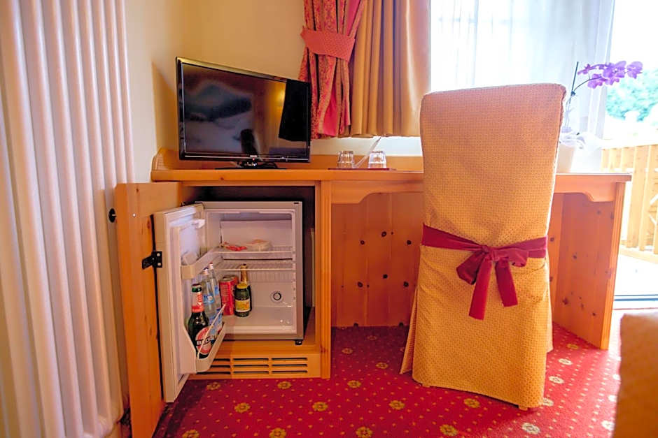 Albergo Dimaro Wellness Hotel