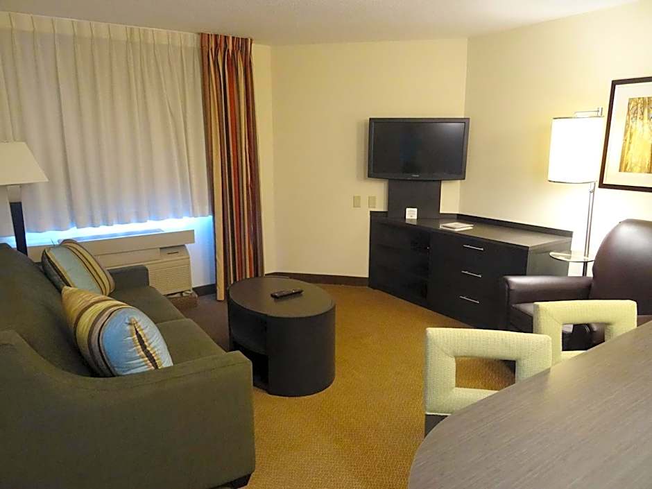 Candlewood Suites Wichita Airport By IHG