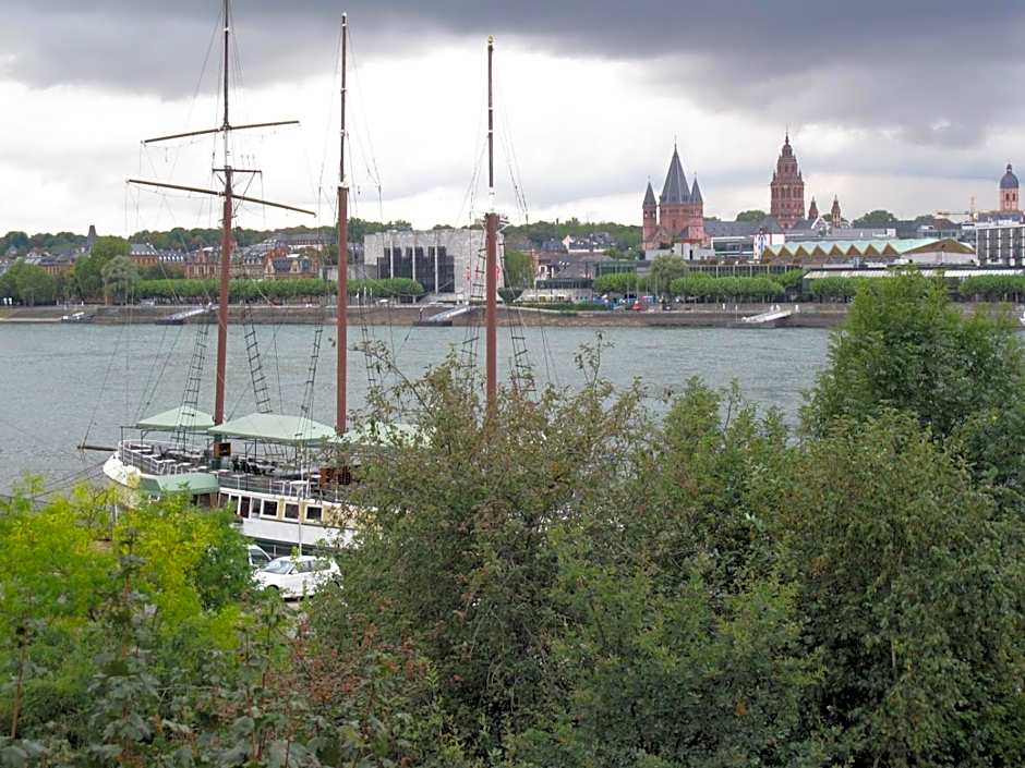 Hotel zum Schnackel in Mainz
