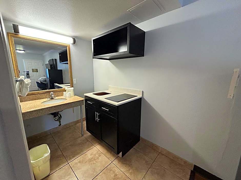 Studio 6 Mojave, CA - Airport