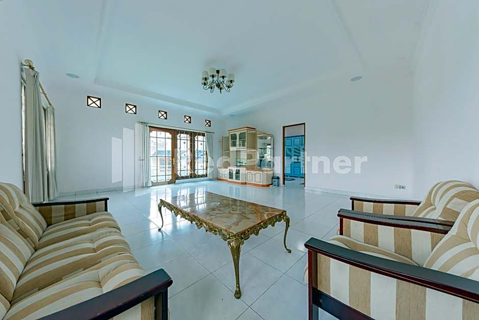 Biru Homestay Bandung Mitra By RedDoorz – Bandung, KY