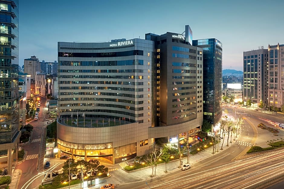 Photo 1 of 50 of Seoul Riviera Hotel