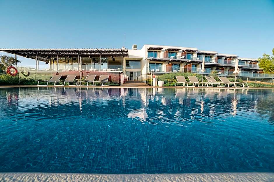 Palmares Beach House Hotel - Adults Friendly