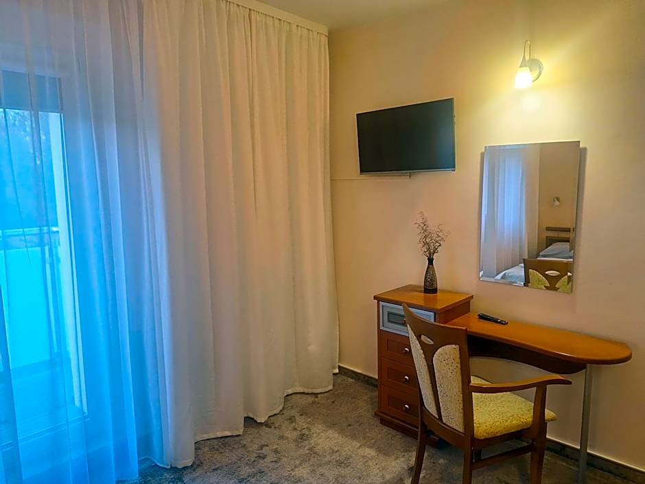 Hotel w Dobieszkowie