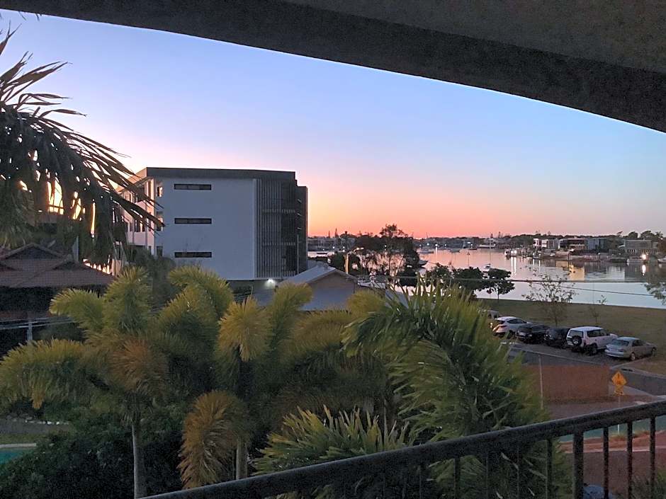 Excellsior Apartments