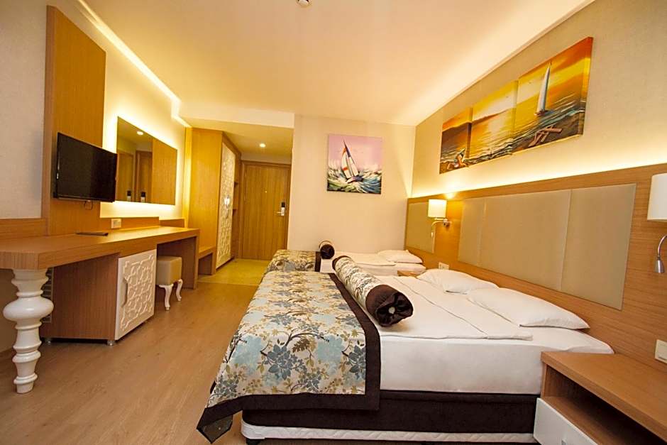 Blue Wave Suite Hotel