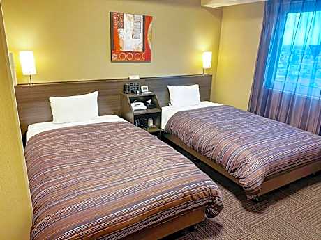 Standard Twin Room - Non-Smoking
