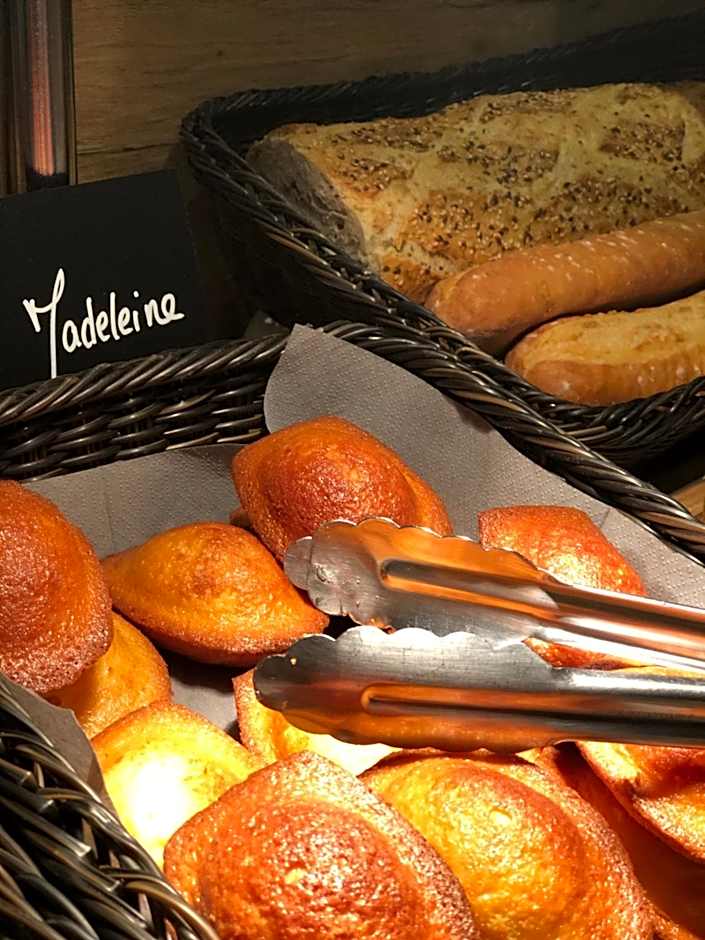 Kyriad Aix Les Milles - Plan de Campagne