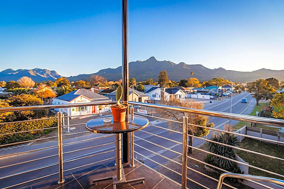 17onWellington Suites