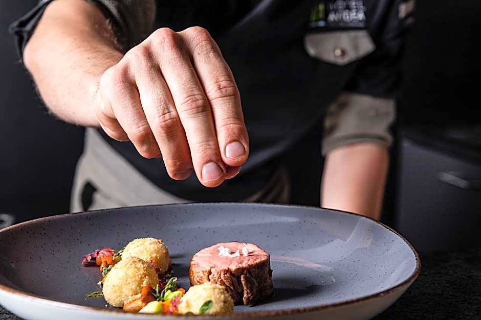 Avidea - Adults Only