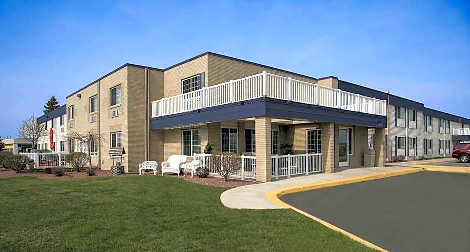 Harbor Town Inn
