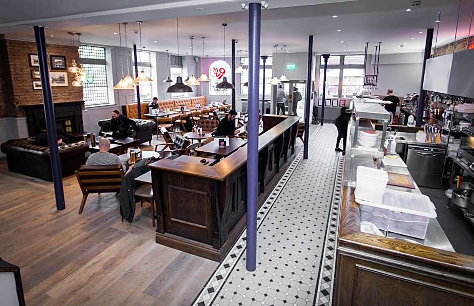 PubLove @ The Crown, Battersea