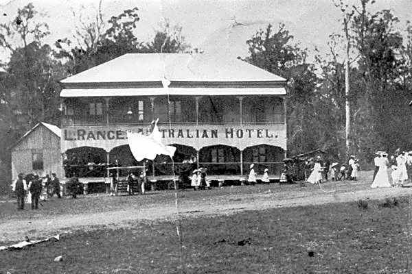Yandina Hotel