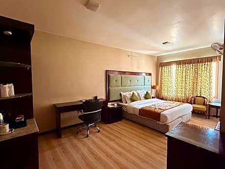 Family Suite 2