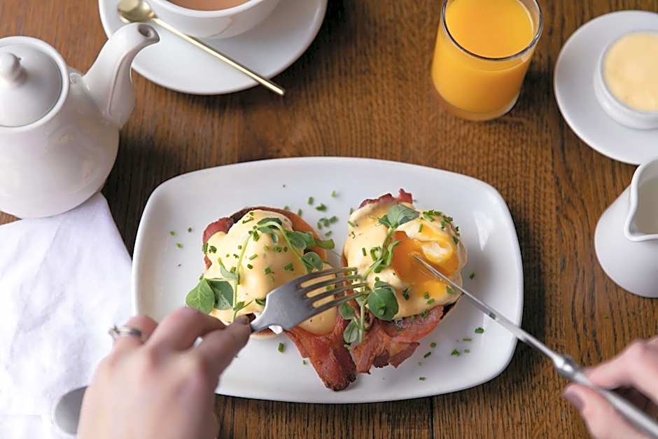 Rose And Crown Hotel