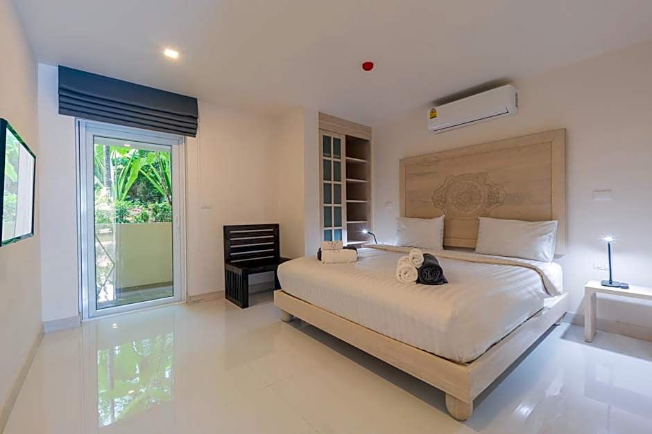 Hill Side Karon Kata Beach Condo