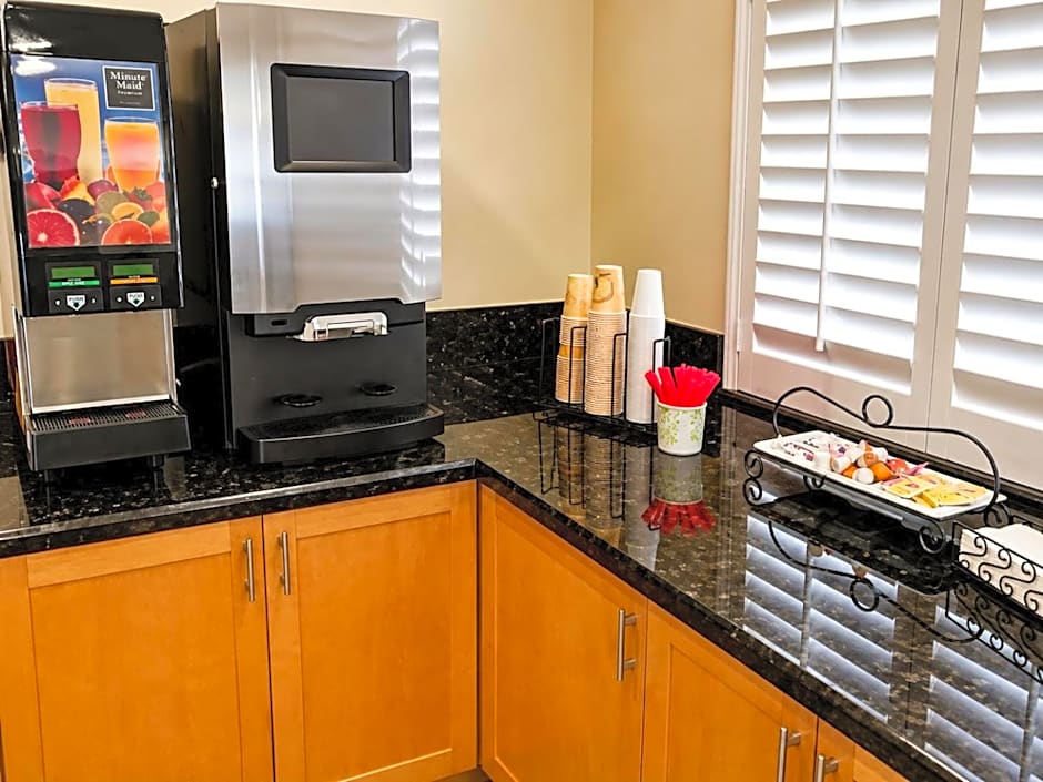 Burbank Inn and Suites