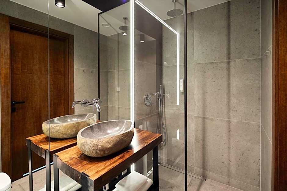 New Port - Hotel na Wile