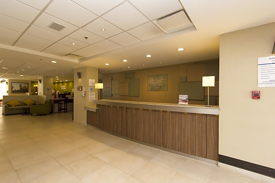 Holiday Inn Express & Suites Guadalajara Aeropuerto By IHG