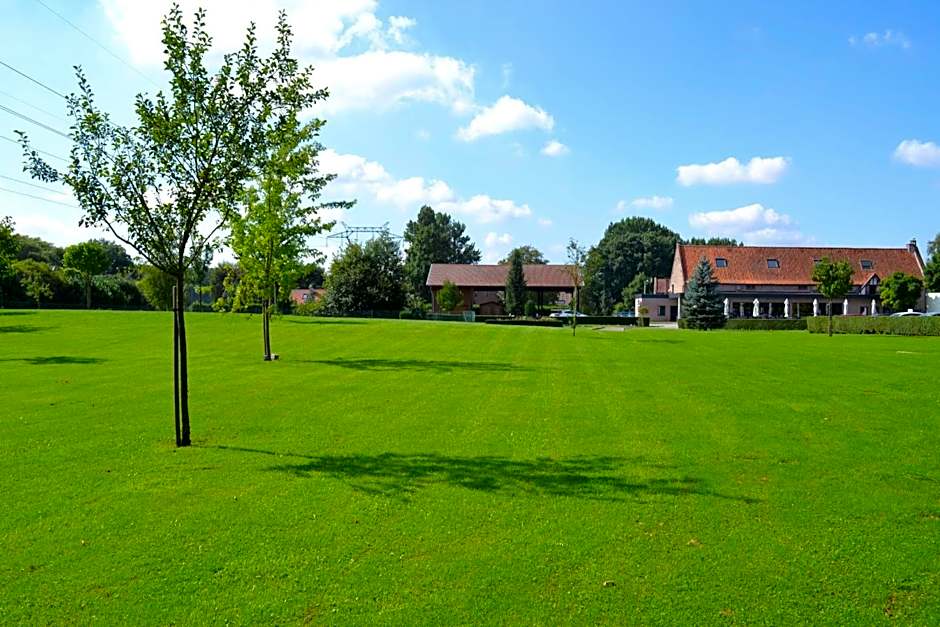 Le Domaine des Cigognes