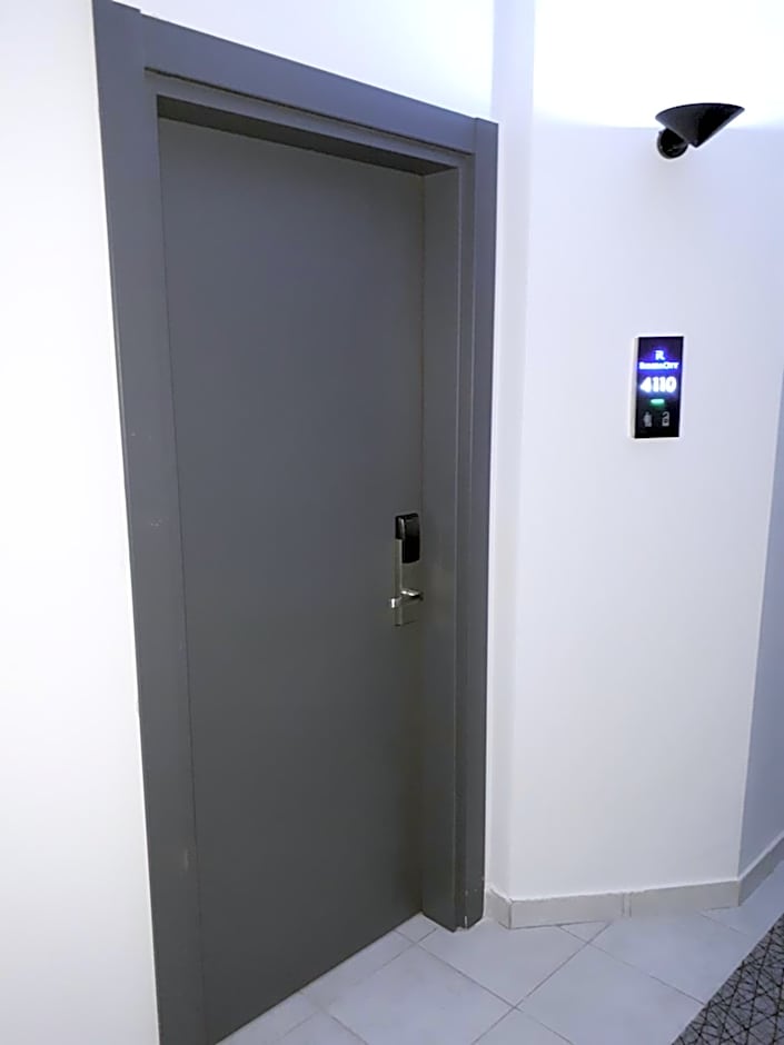 Ramira City Hotel - Adult Only (16+)
