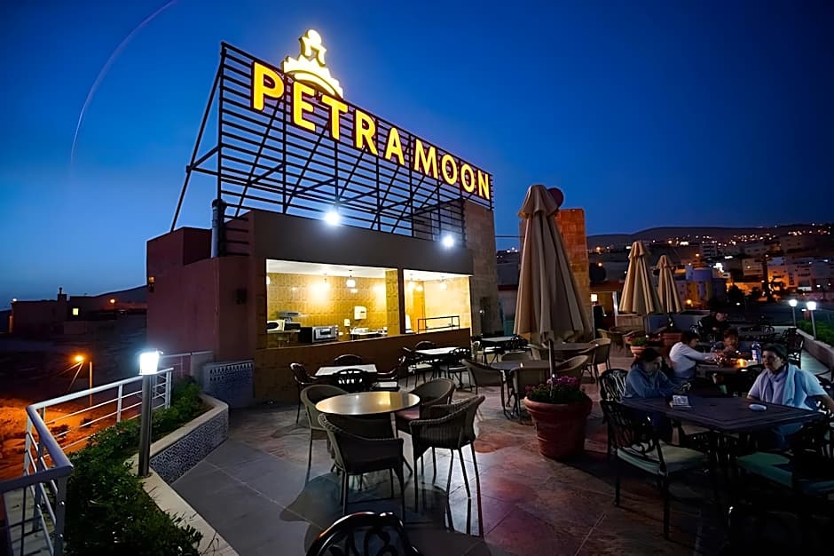 Petra Moon Hotel