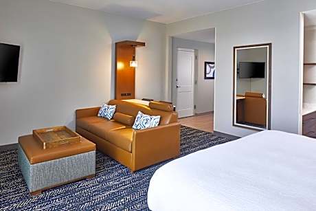 Studio, 1 King, Sofa bed, Bay view, Balcony