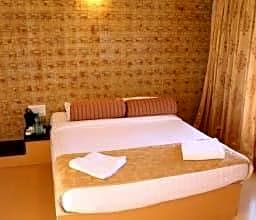 Country Club Valley Vista