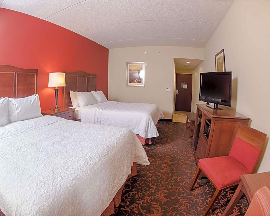 Hampton Inn By Hilton And Suites Woodstock