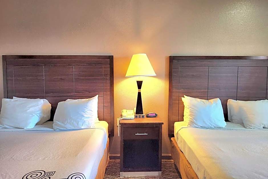 Days Inn by Wyndham Navasota