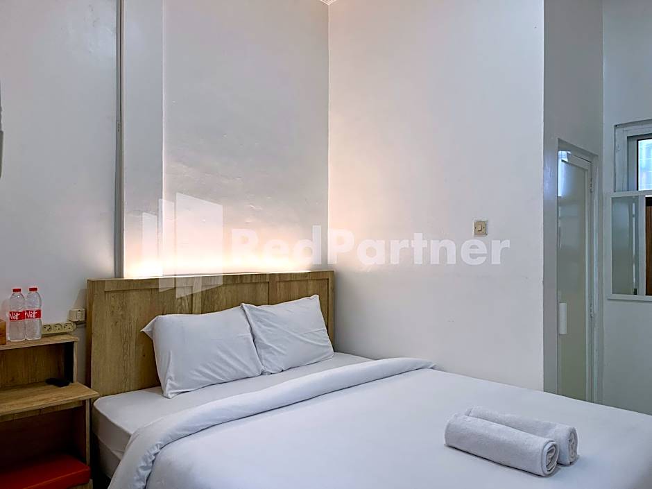 D Palma Near Lokananta Manahan Mitra RedDoorz