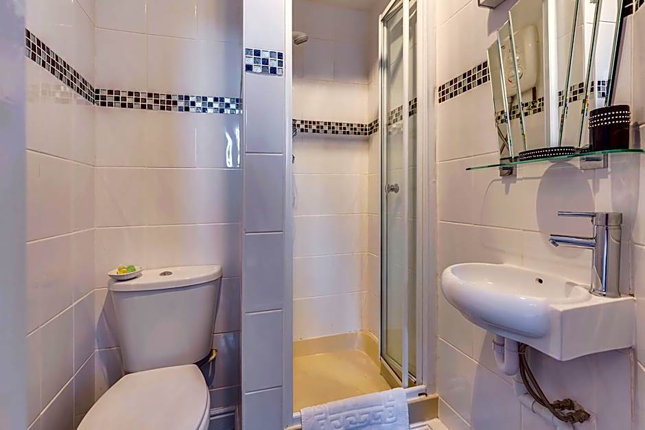 Rayrigg Villa Windermere (Room Only)