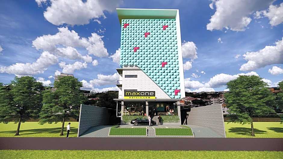 MaxOneHotels.com @ Kota Harapan Indah Bekasi
