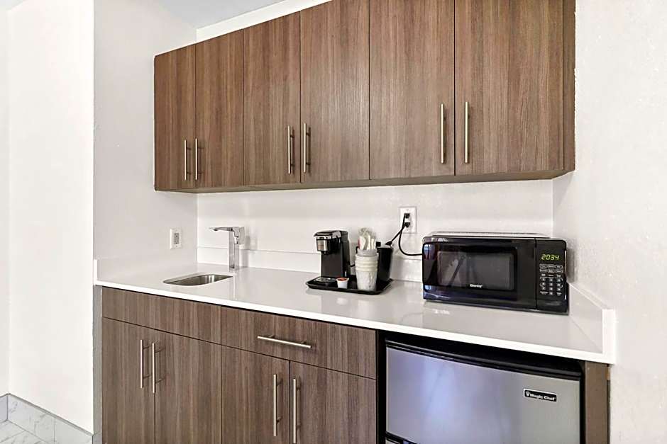 La Quinta Inn & Suites by Wyndham Newnan