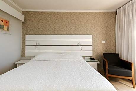 Double Room with Balcony and Sea View