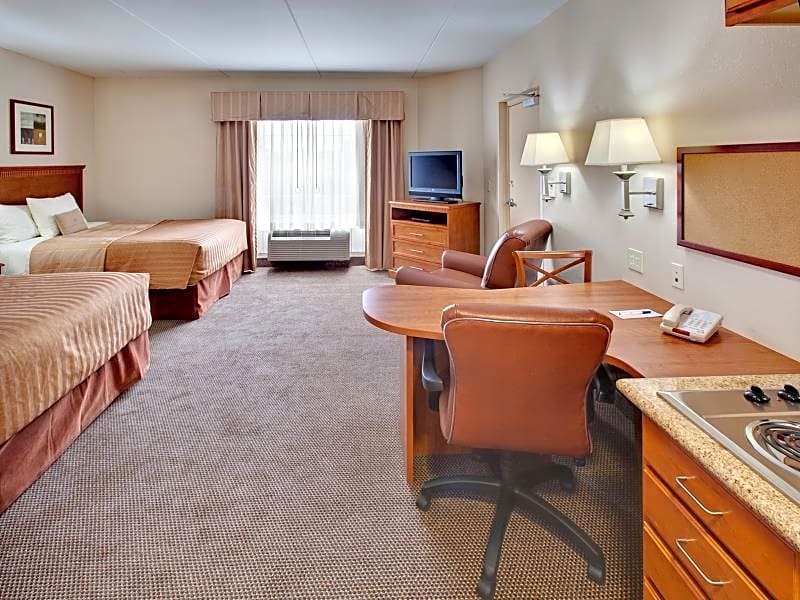 Candlewood Suites Omaha Airport