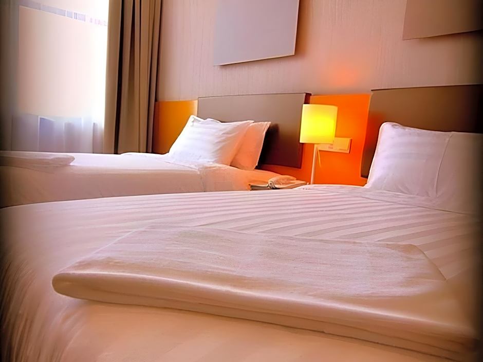 Hotel No.5