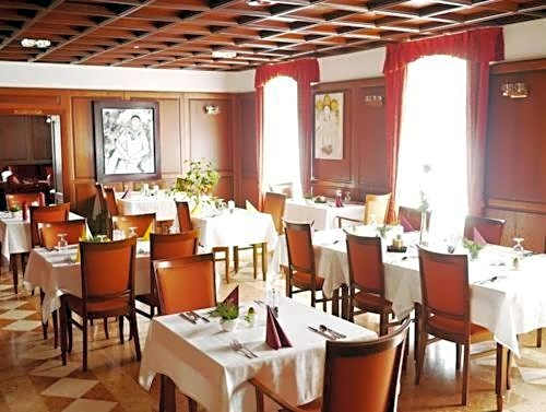 Hradná stráž Hotel&Apartments s privátnym wellness